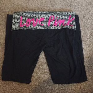 Women’s love pink yoga pants